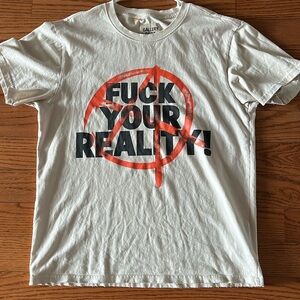 Cream gallery dept t shirt size large